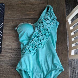 Elegant One-Shoulder Ruffle Swim One Piece
